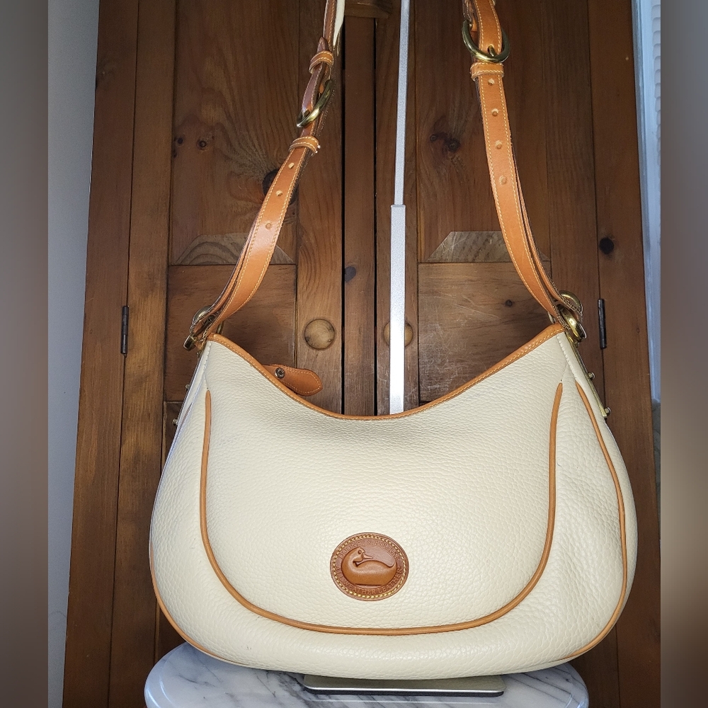 Cream and Tan Leather Shoulder Bag